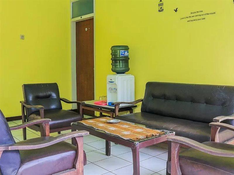 Oyo Life 1708 Hotel Budi Famili 1 Syariah Ciamis Esterno foto
