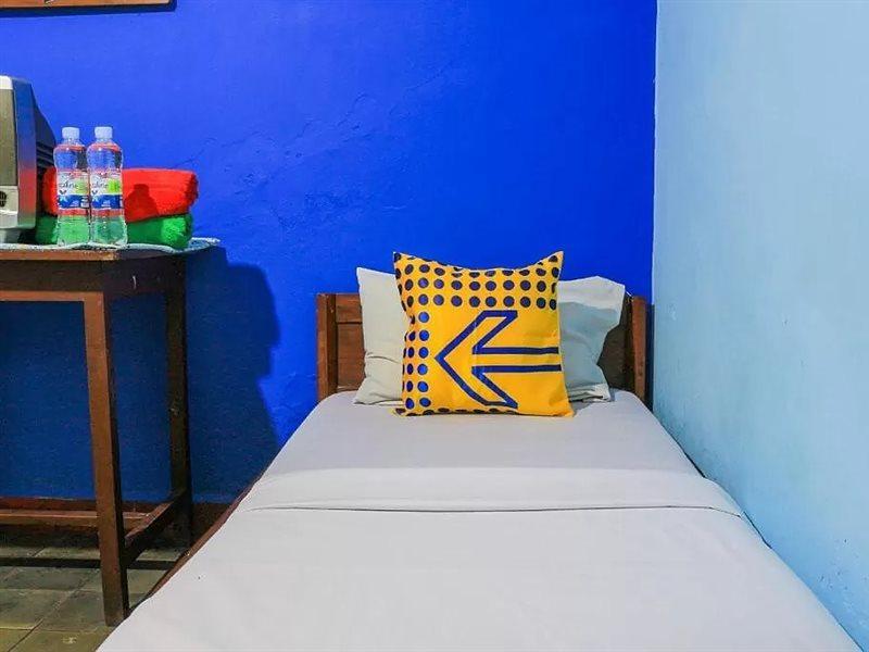 Oyo Life 1708 Hotel Budi Famili 1 Syariah Ciamis Esterno foto